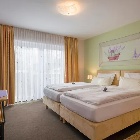Konukevi Fruhstuckspension Lavendel 3*