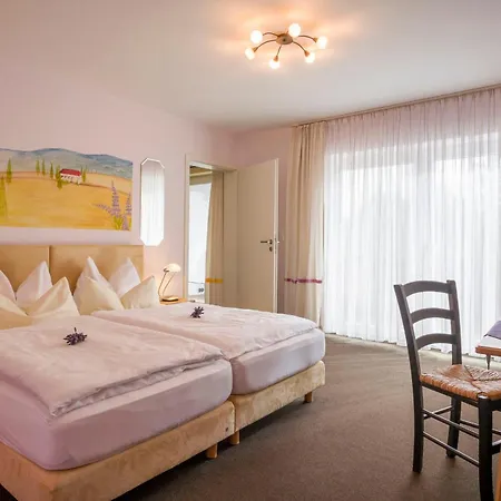 Fruhstuckspension Lavendel Guest house